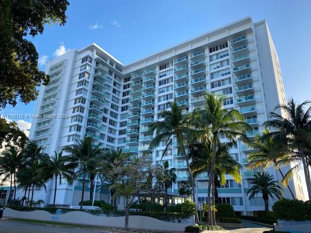 The Mirador Condo building has ben freshly updated with a beautiful lobby. The spacious large studio offers a lot of natural lighting. The unit is tenant occupied until July 31, 2025. Call listing agent to schedule a private showing.