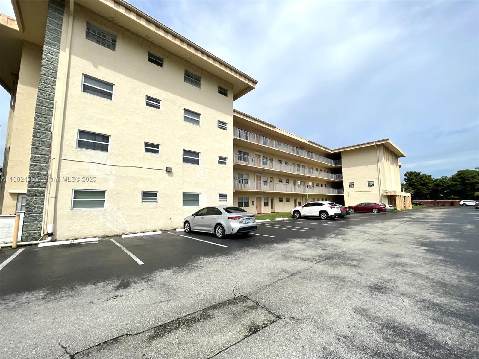 PEARL CONDO - Residential Lease