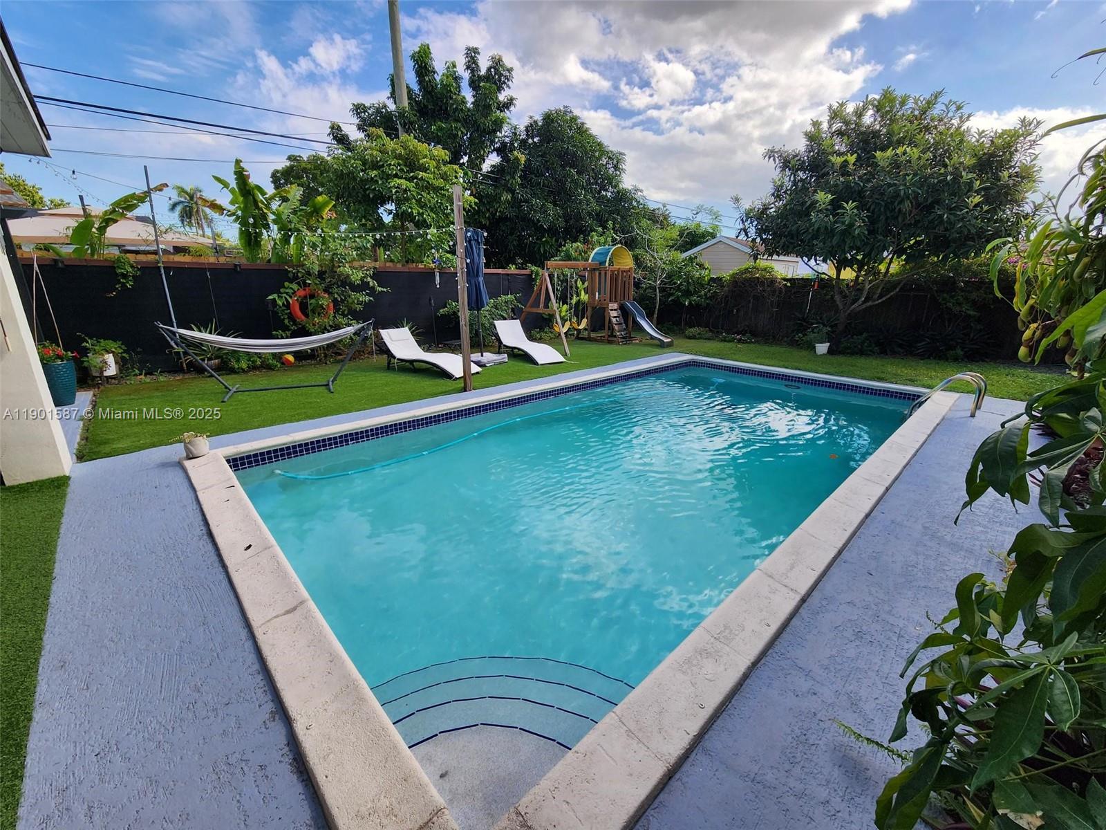 FAIRFAX BROLLIAR ADD SEC - Residential