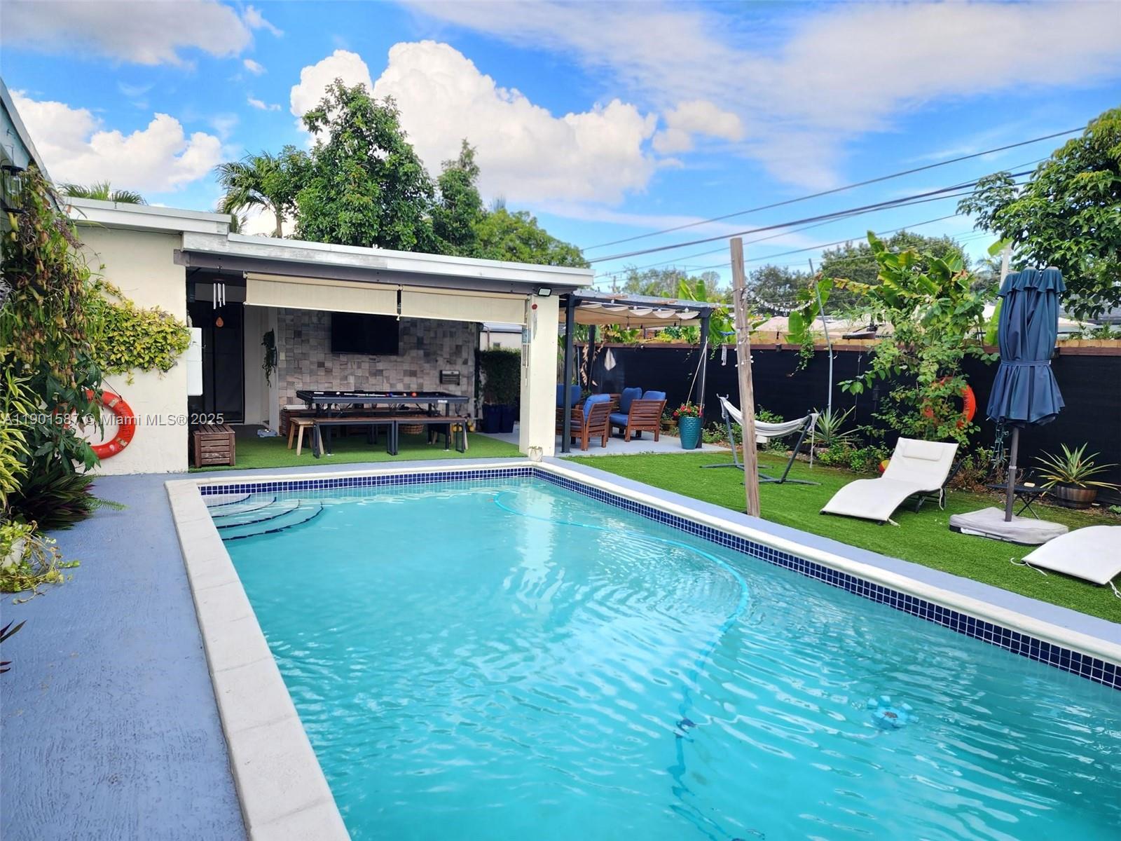 FAIRFAX BROLLIAR ADD SEC - Residential