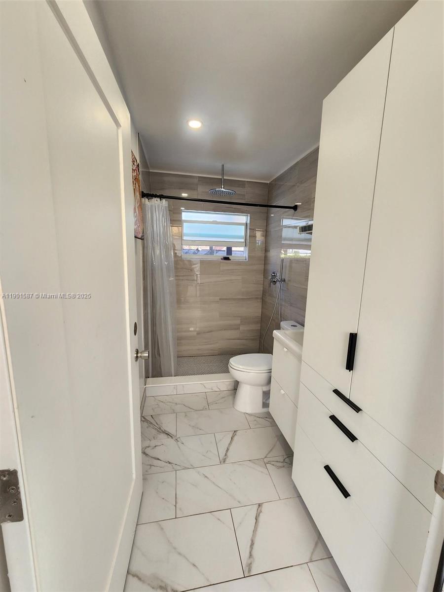 FAIRFAX BROLLIAR ADD SEC - Residential