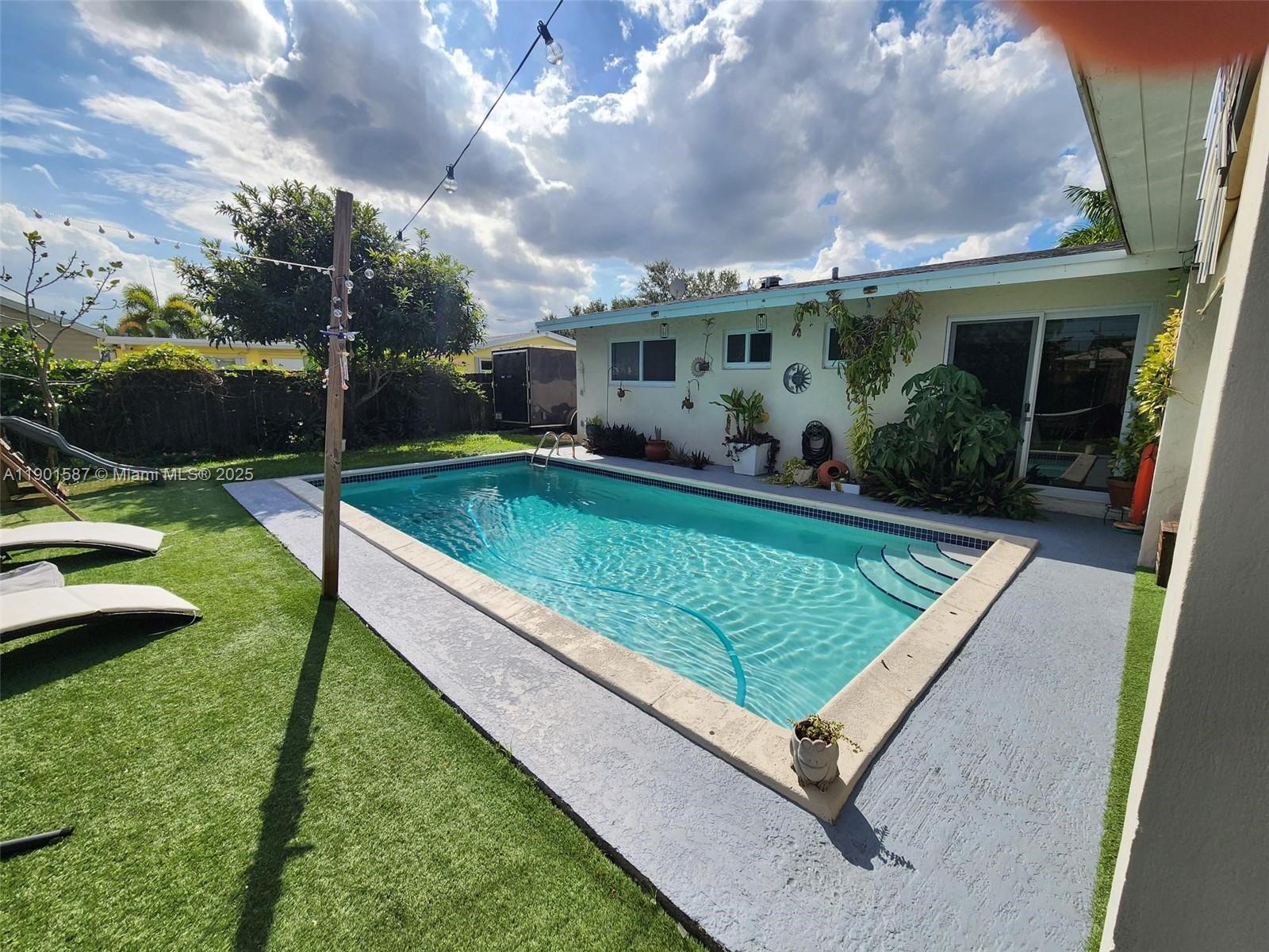 FAIRFAX BROLLIAR ADD SEC - Residential