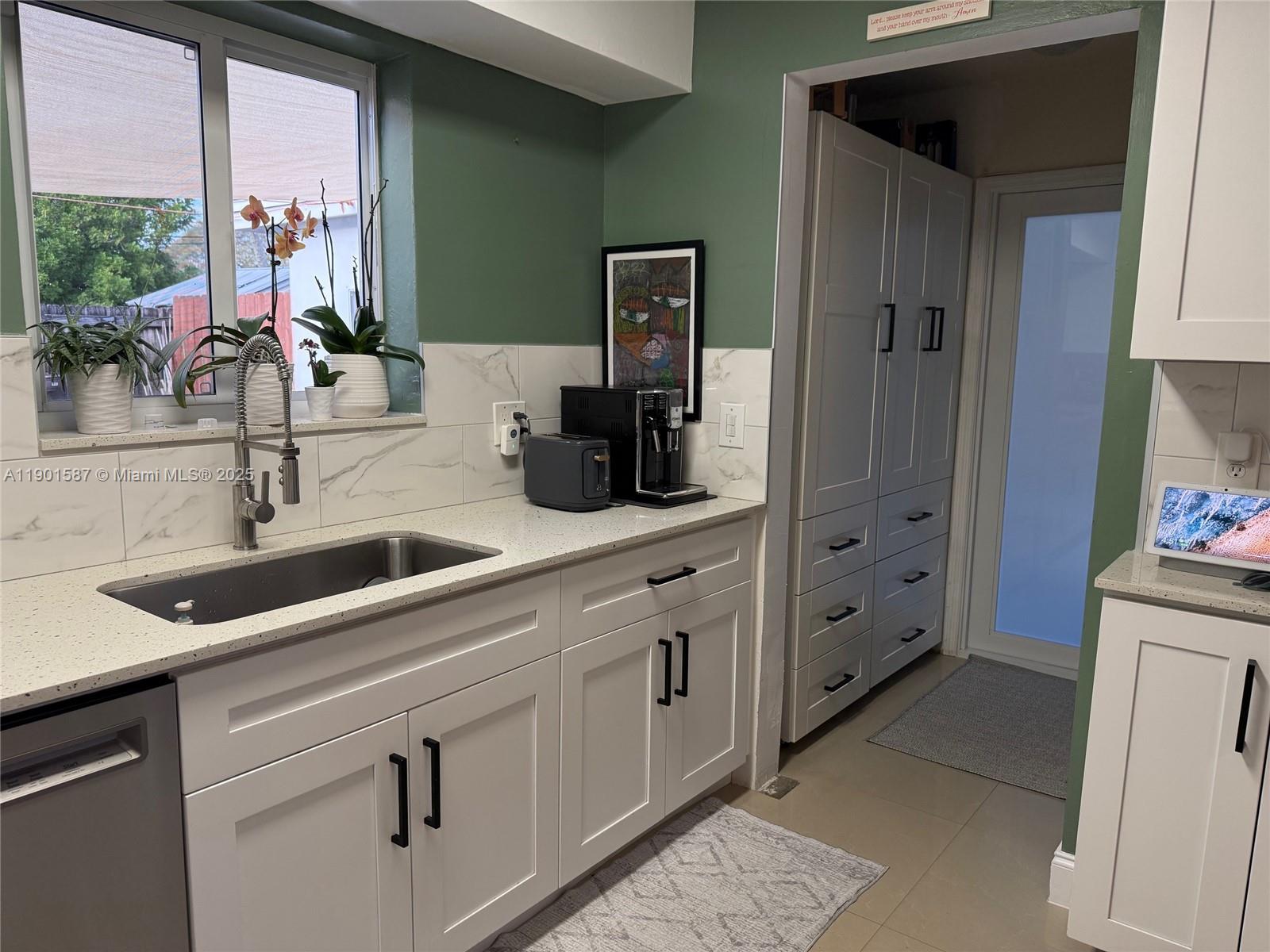 FAIRFAX BROLLIAR ADD SEC - Residential