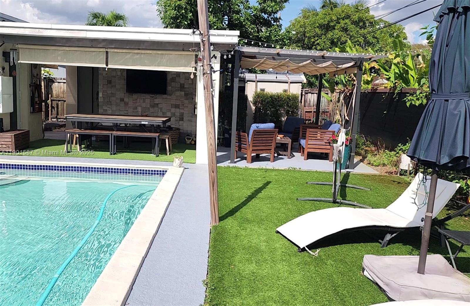 FAIRFAX BROLLIAR ADD SEC - Residential