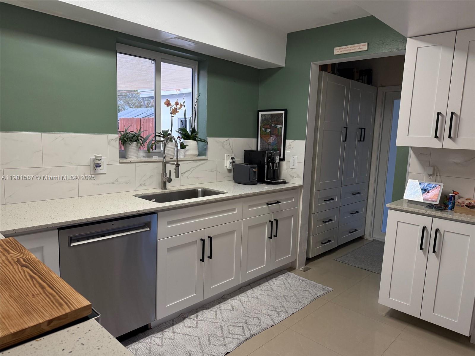 FAIRFAX BROLLIAR ADD SEC - Residential