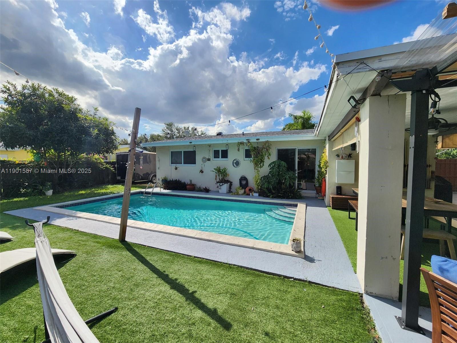 FAIRFAX BROLLIAR ADD SEC - Residential