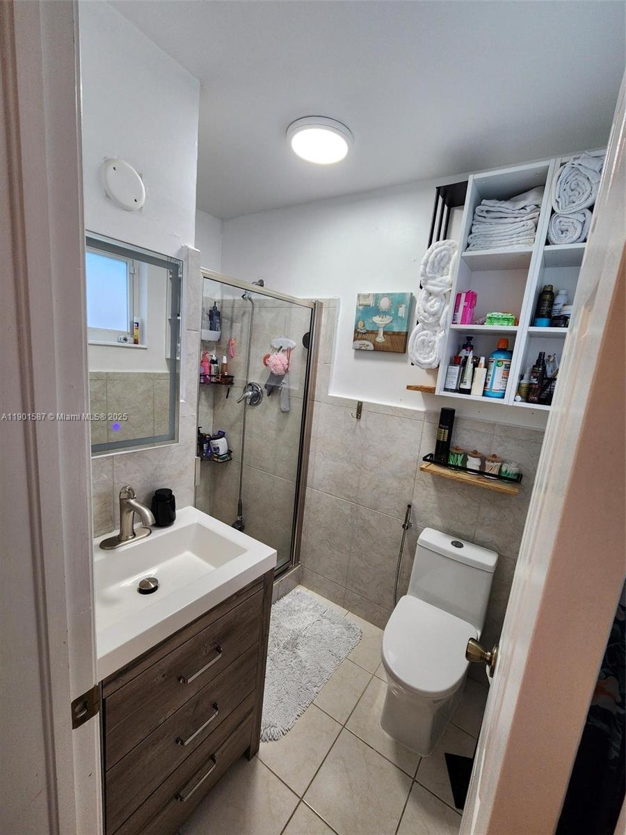 FAIRFAX BROLLIAR ADD SEC - Residential