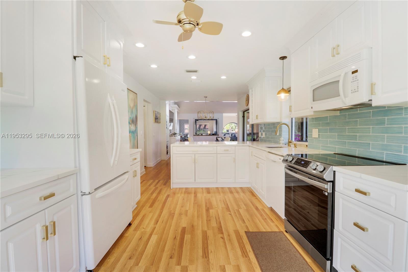 TRADERS CROSSING AT JONAT - Residential