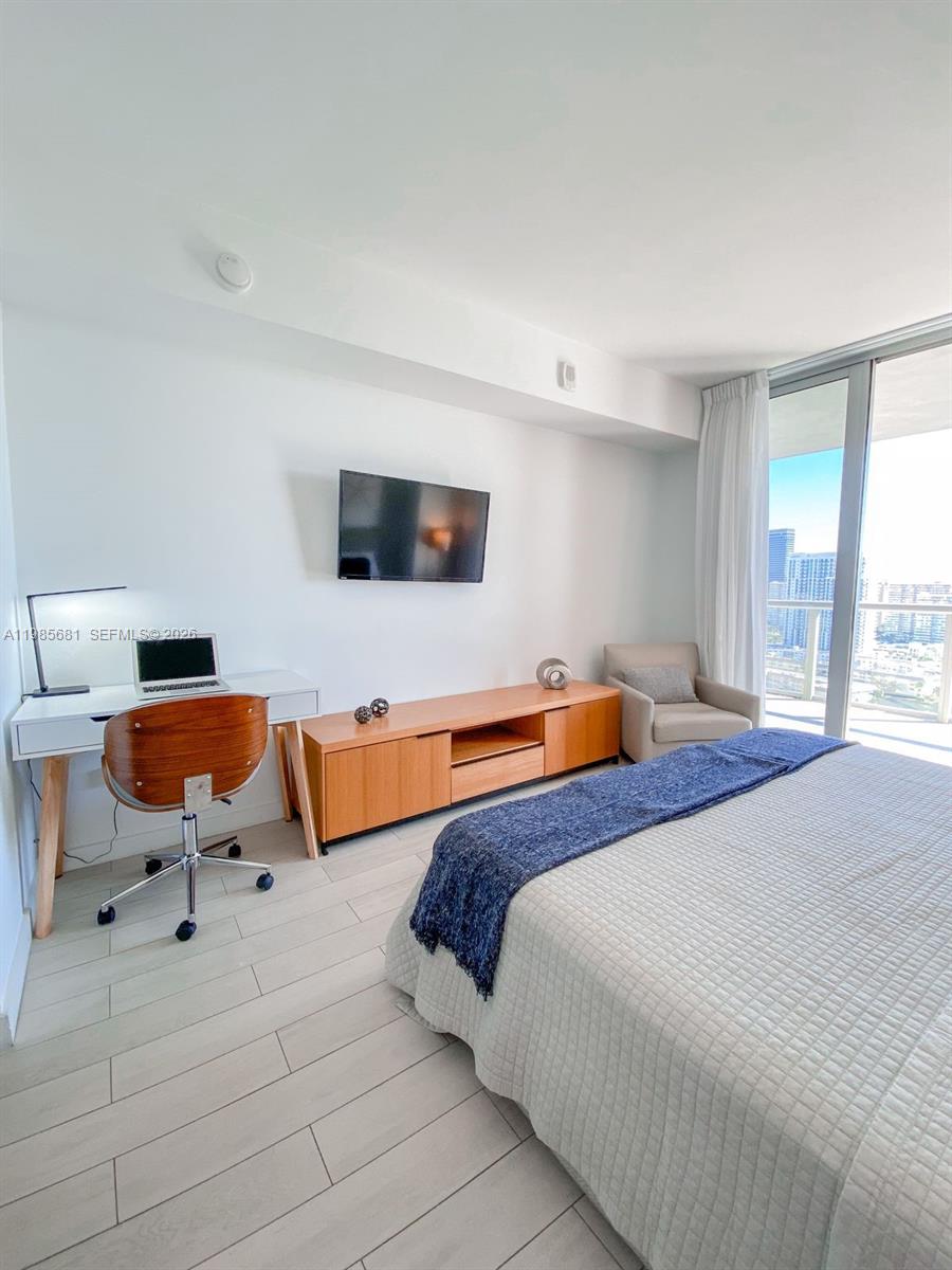 BEACHWALK CONDOMINIUM - Residential