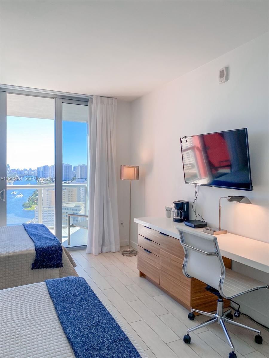 BEACHWALK CONDOMINIUM - Residential