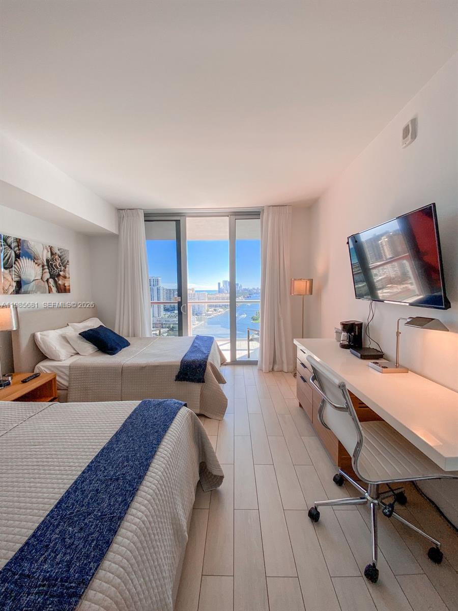 BEACHWALK CONDOMINIUM - Residential