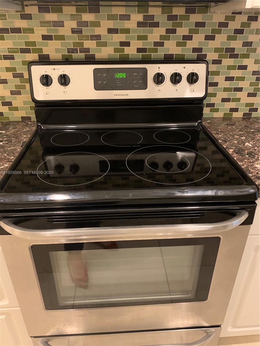 SEVENTEENTH GREEN CONDO - Residential Lease