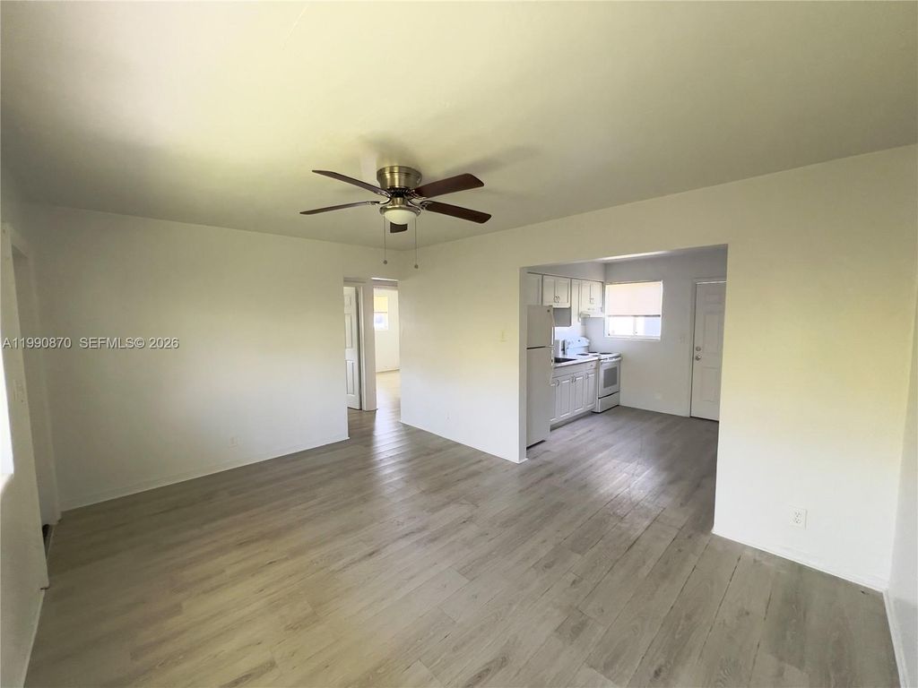 Photo of 404 SW 5th Ave #1, Hallandale Beach, FL 33009 (MLS # A11990870)