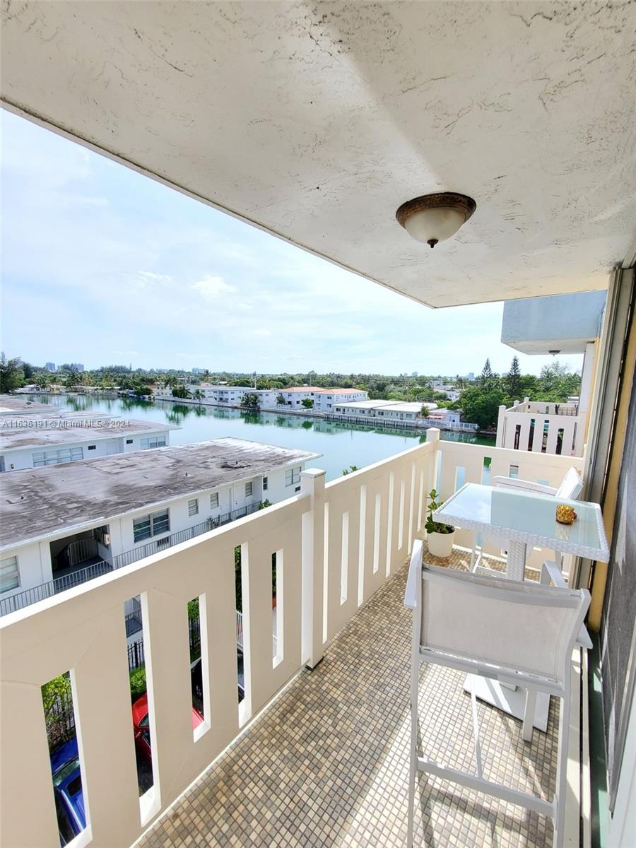 WATERWAY PLAZA CONDO - Residential