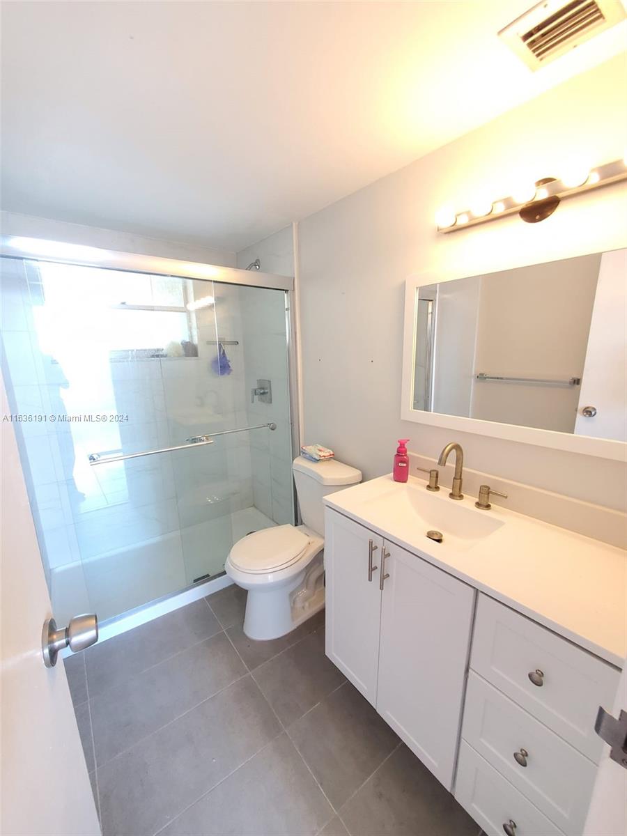 WATERWAY PLAZA CONDO - Residential