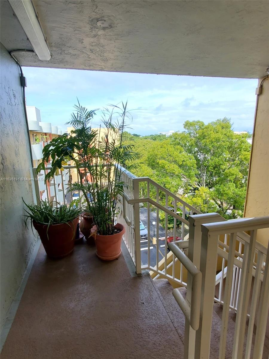 WATERWAY PLAZA CONDO - Residential