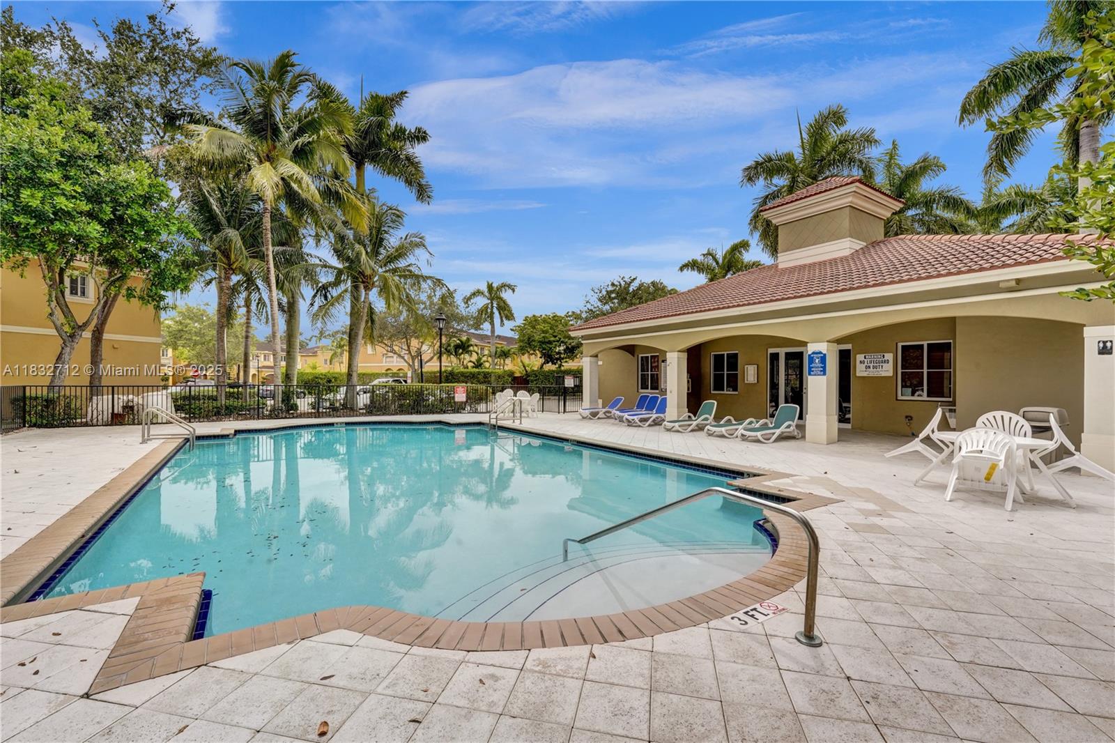 VILLAGE WALK - Residential