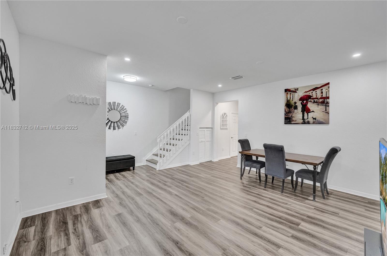 VILLAGE WALK - Residential