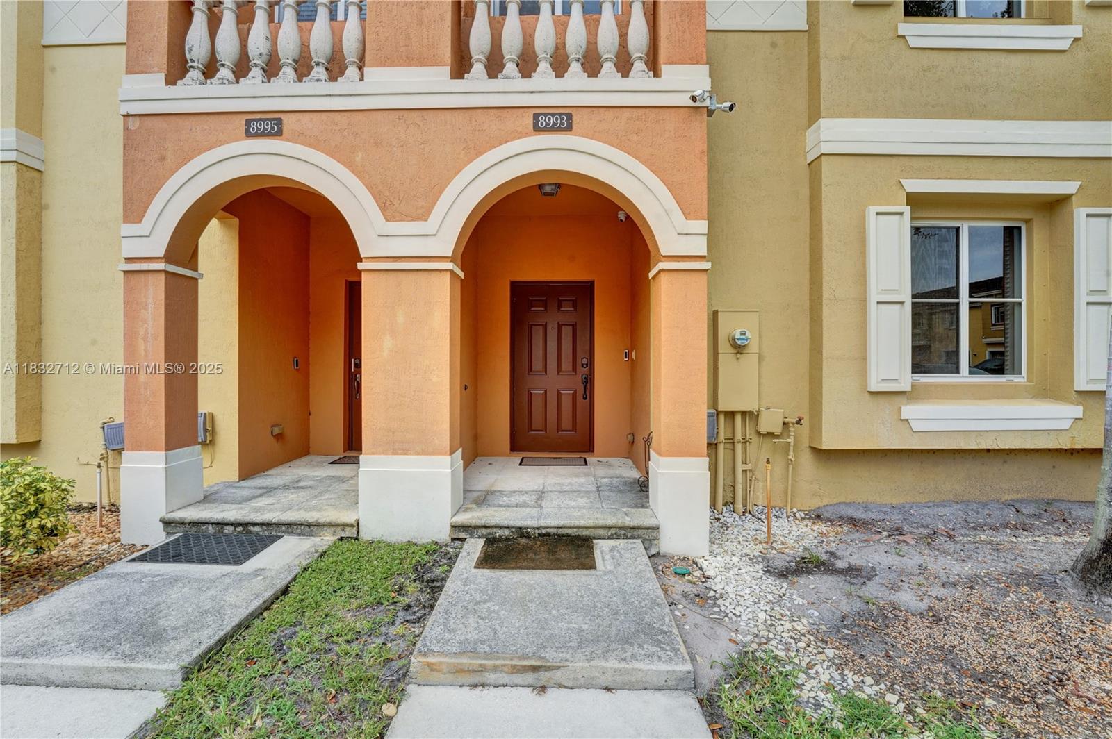 VILLAGE WALK - Residential