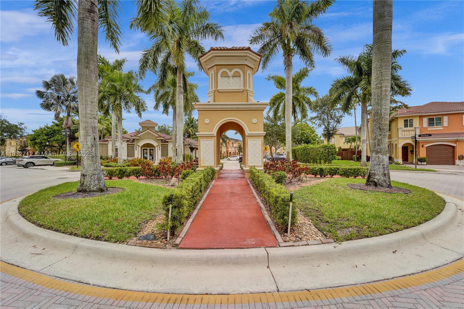 VILLAGE WALK - Residential