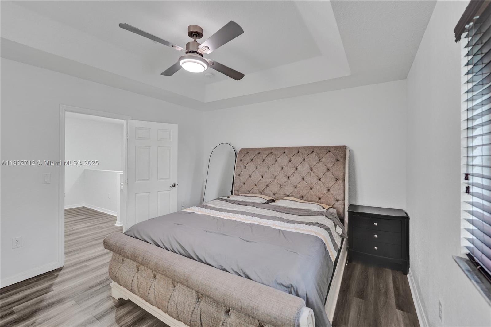 VILLAGE WALK - Residential