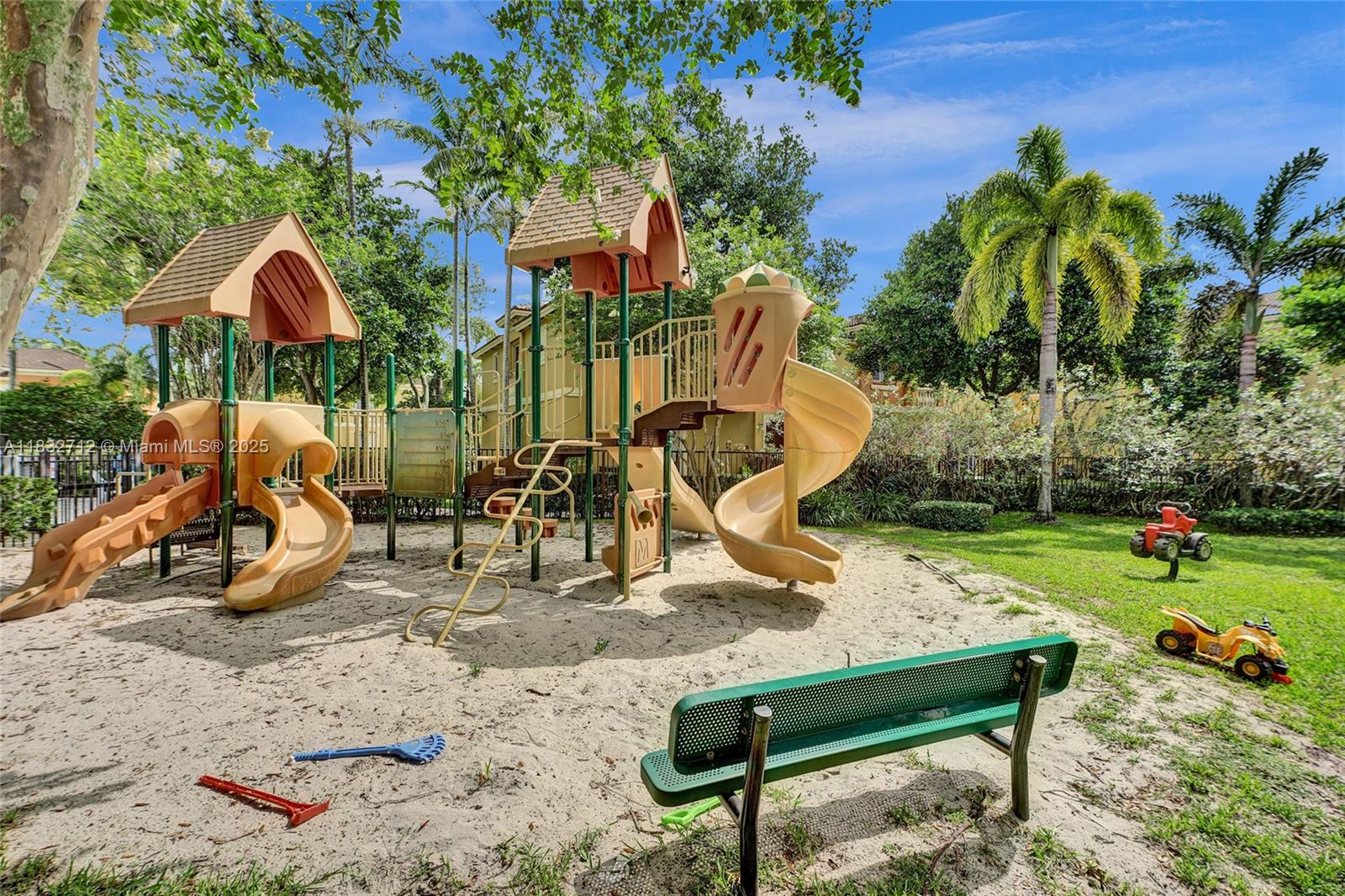 VILLAGE WALK - Residential