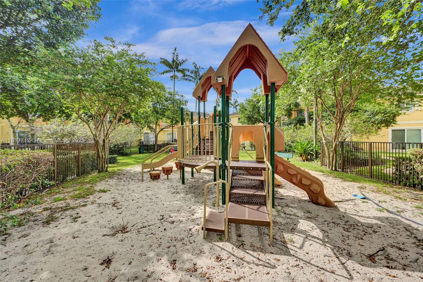 VILLAGE WALK - Residential