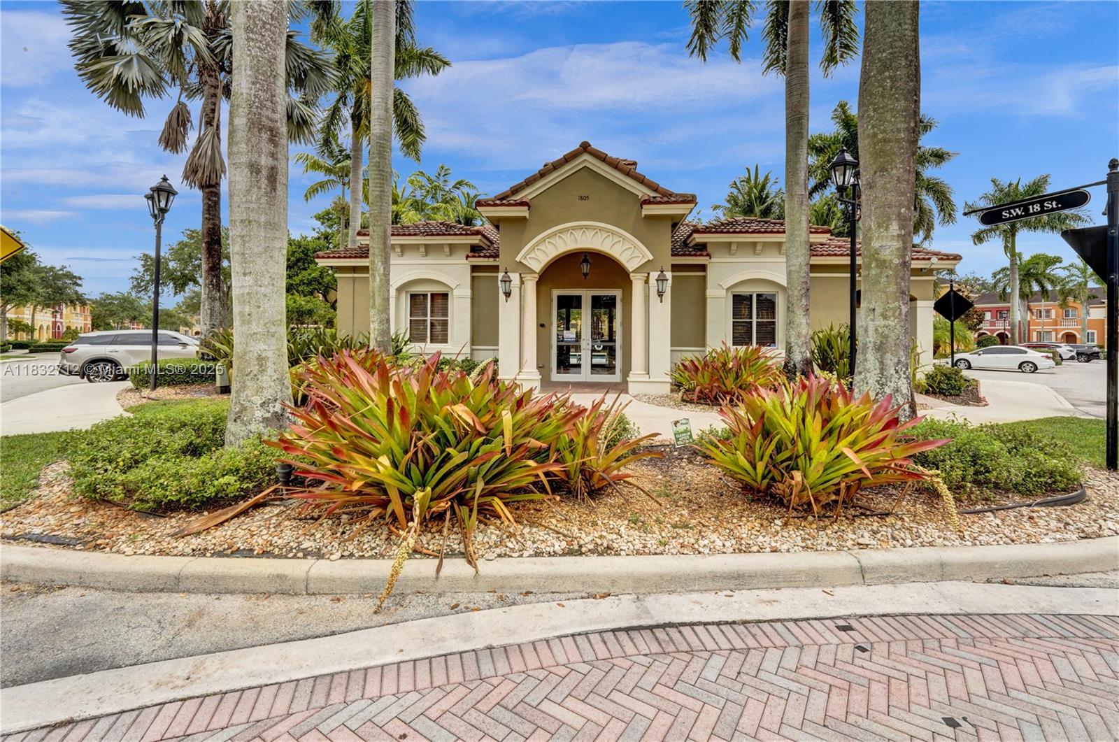 VILLAGE WALK - Residential