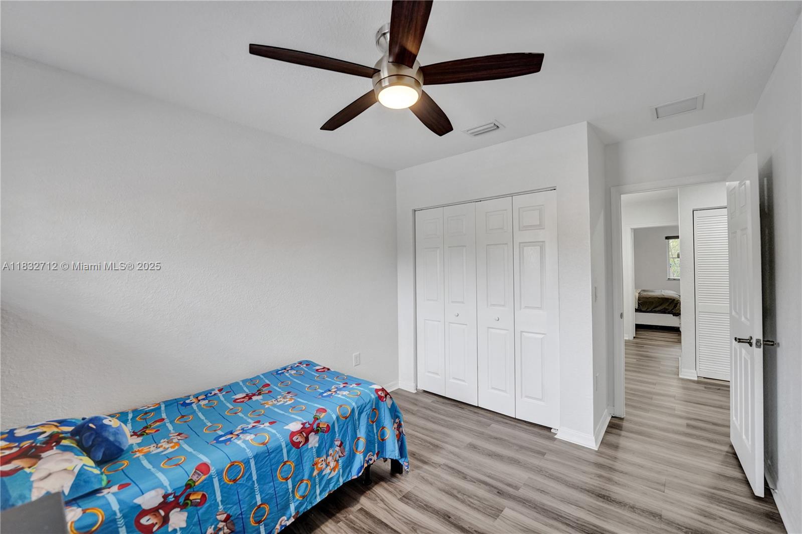 VILLAGE WALK - Residential