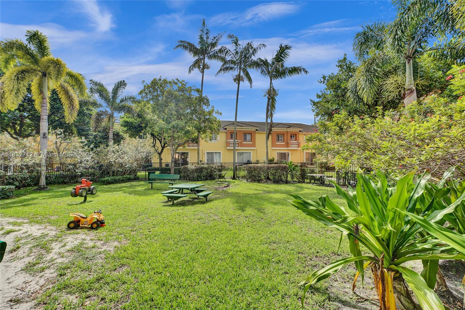 VILLAGE WALK - Residential