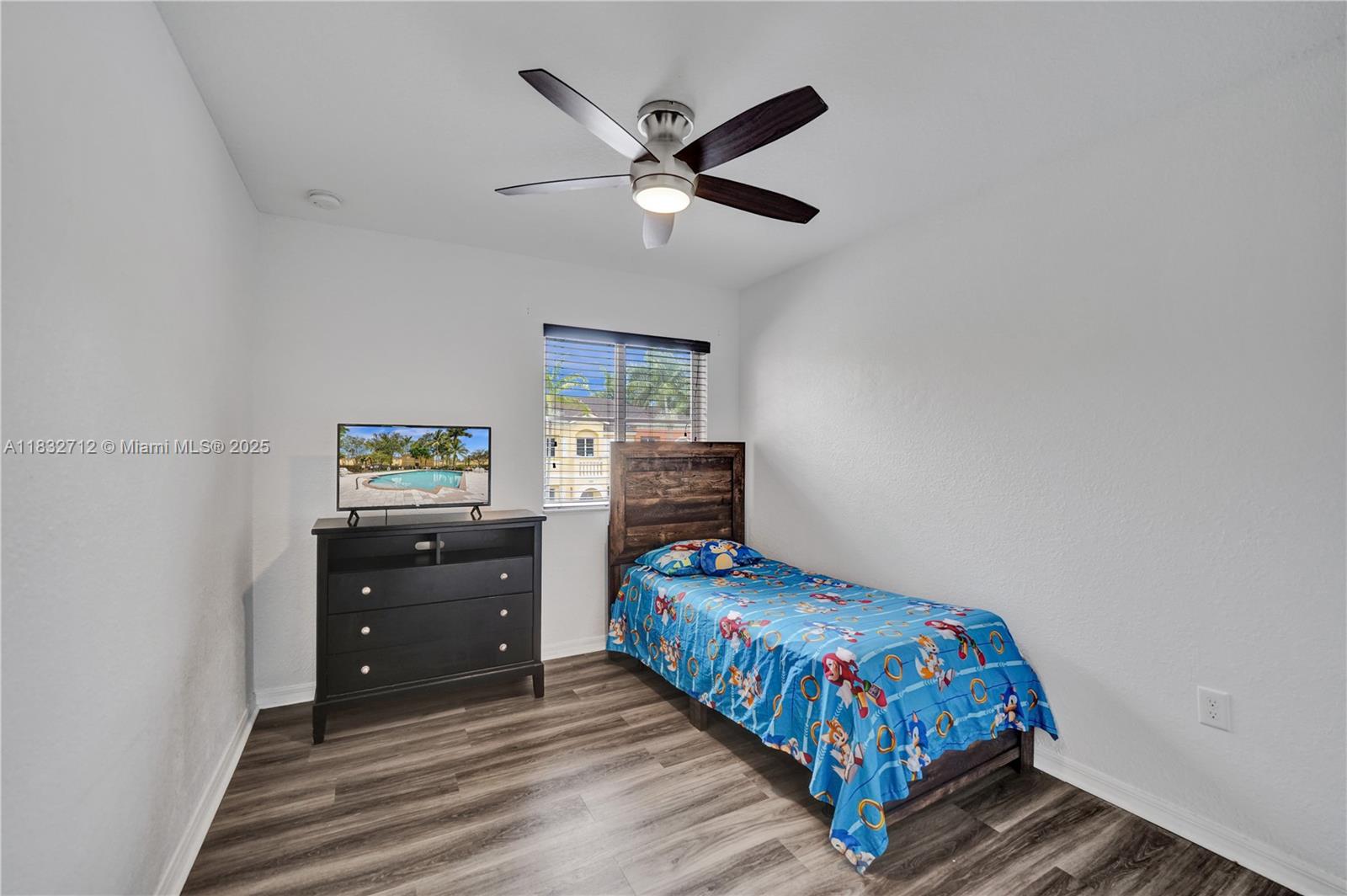 VILLAGE WALK - Residential