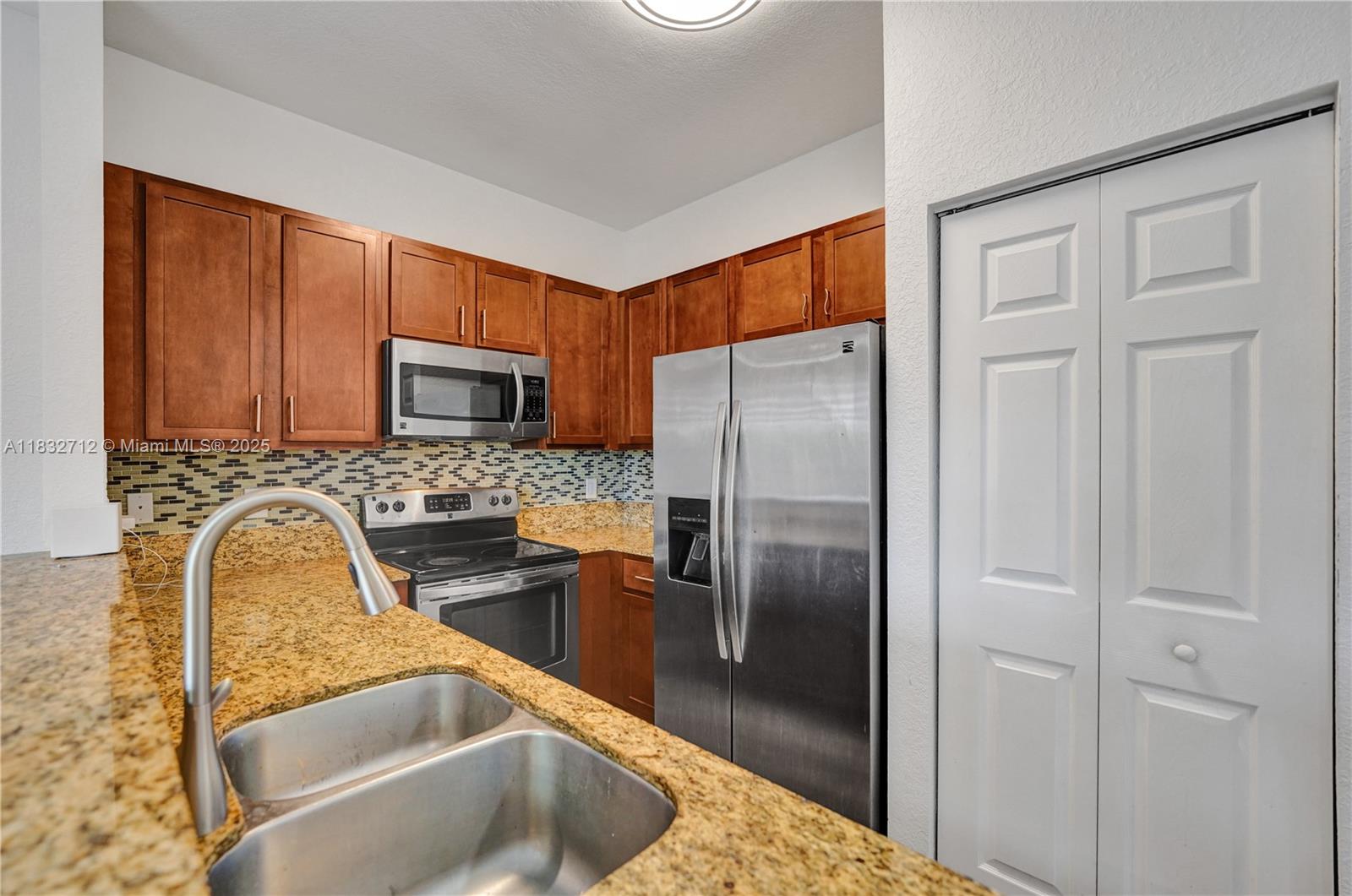 VILLAGE WALK - Residential