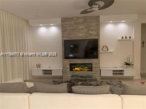 SUSSMAN AGR PUD NORTH PLA - Residential Lease