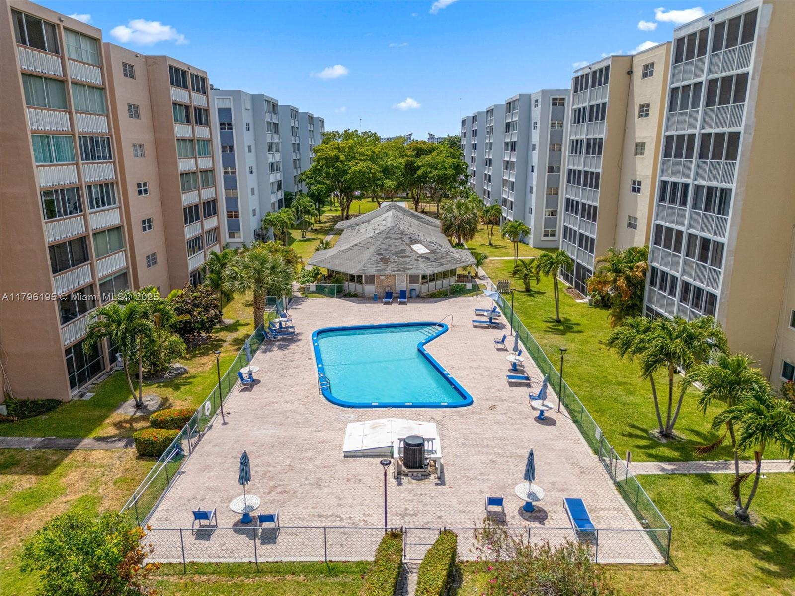 MEADOWBROOK TOWERS CONDO - Residential