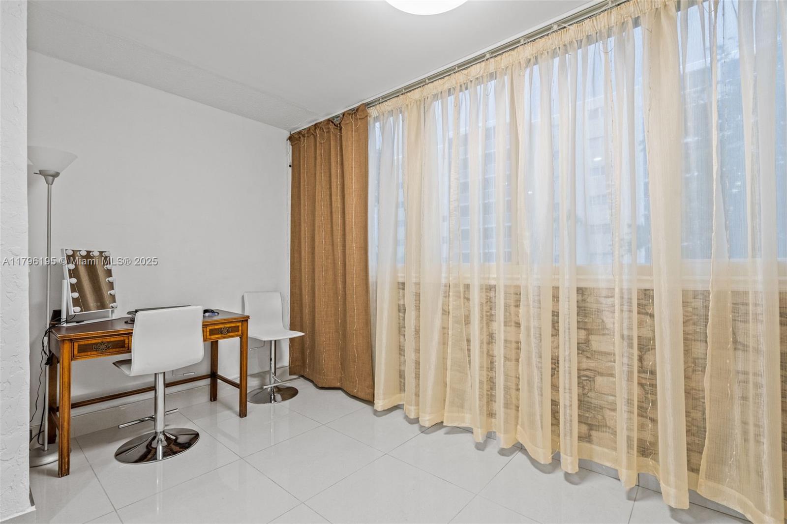 MEADOWBROOK TOWERS CONDO - Residential