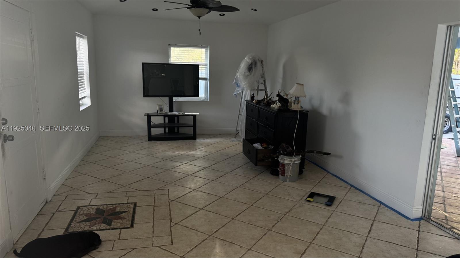 BREEZEVIEW MANORS - Residential