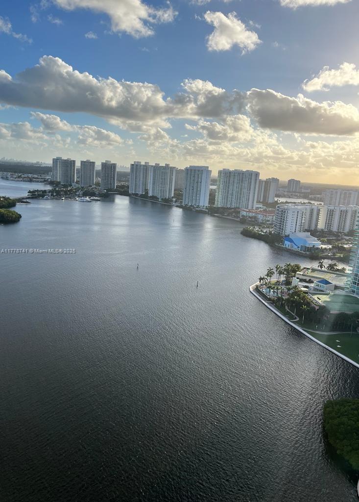 MYSTIC POINTE TOWER 500 C - Residential Lease