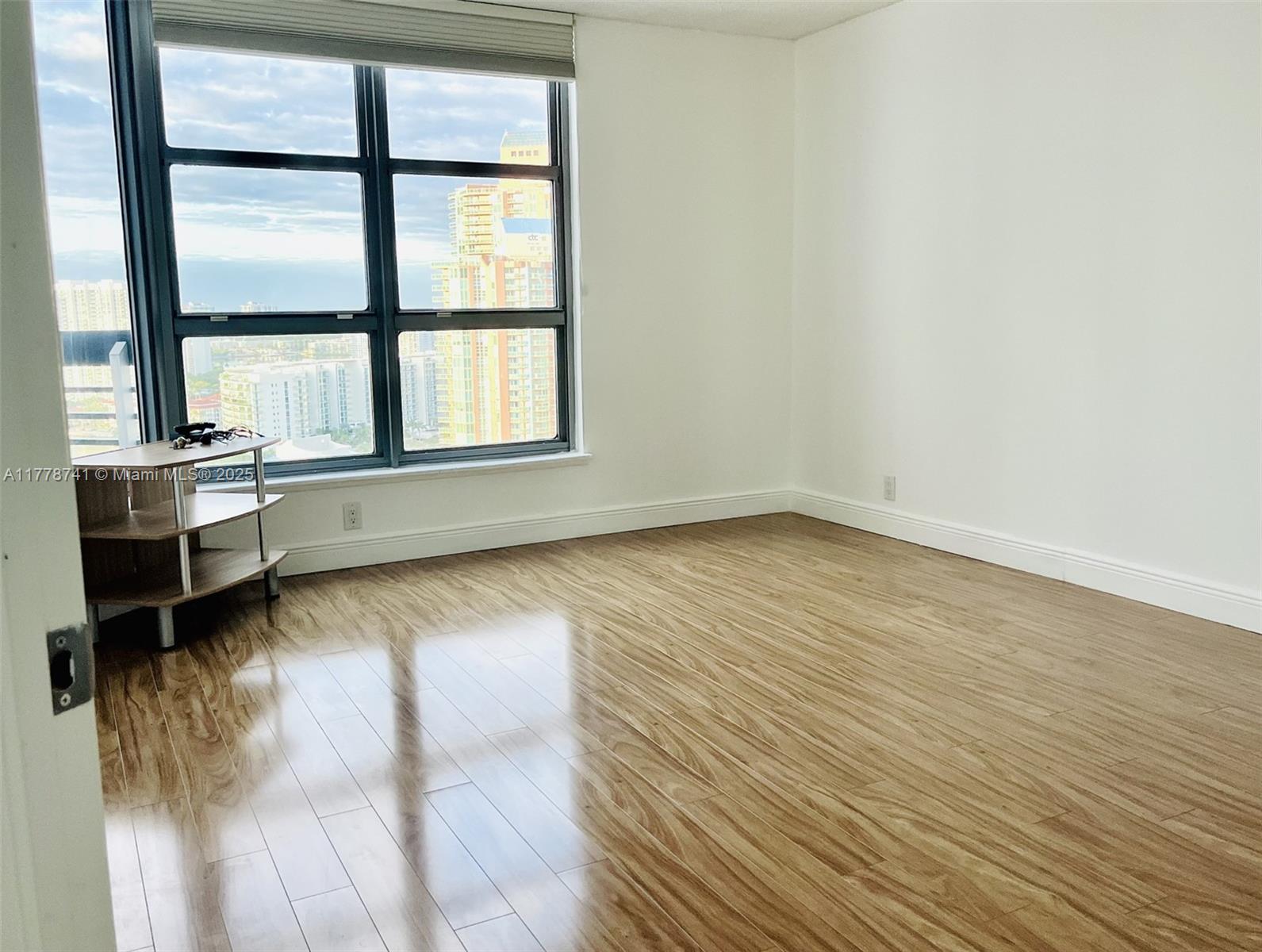MYSTIC POINTE TOWER 500 C - Residential Lease