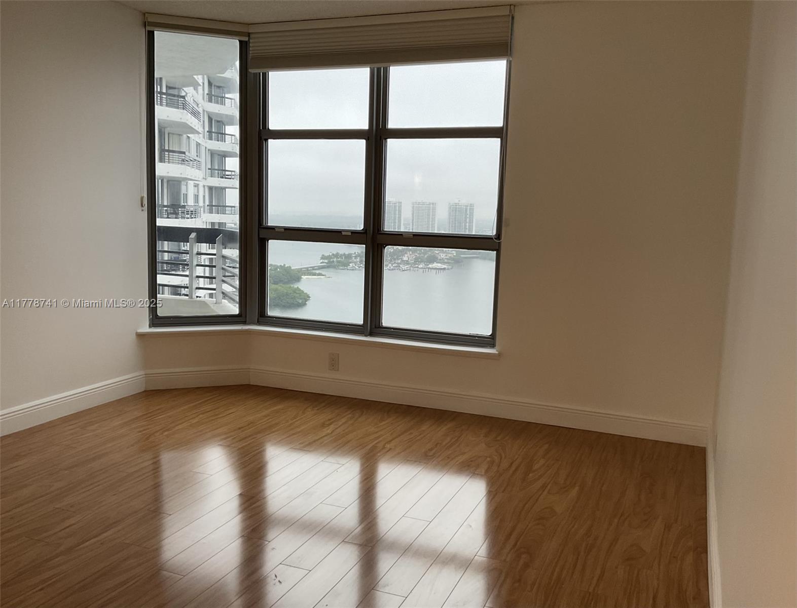 MYSTIC POINTE TOWER 500 C - Residential Lease