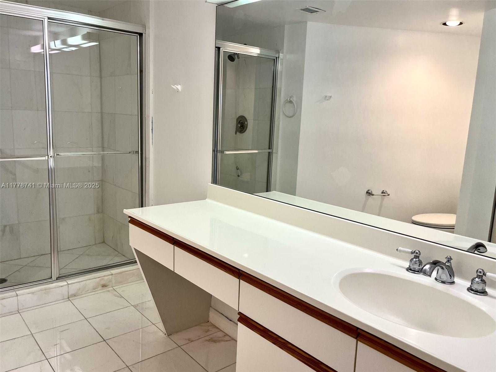 MYSTIC POINTE TOWER 500 C - Residential Lease