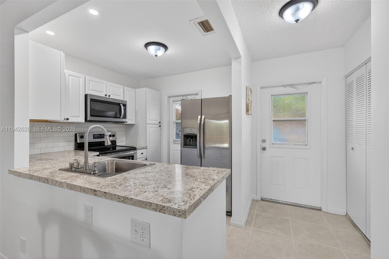 CLOVER GARDENS CONDO - Residential