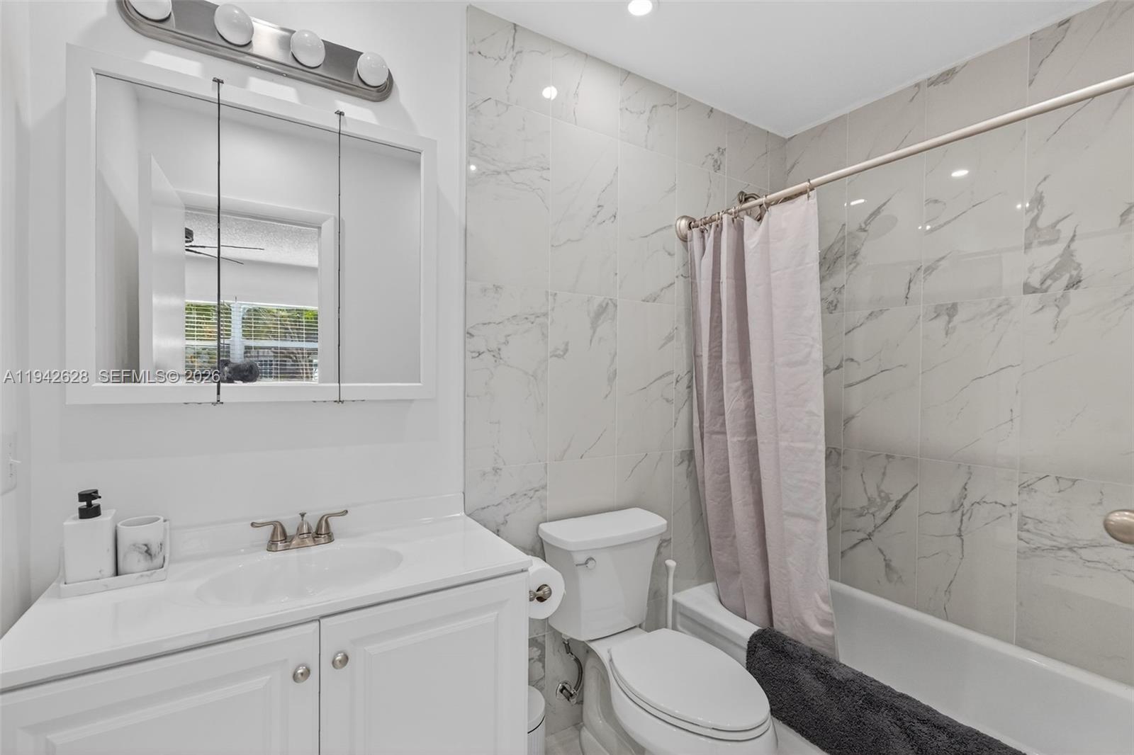 CLOVER GARDENS CONDO - Residential