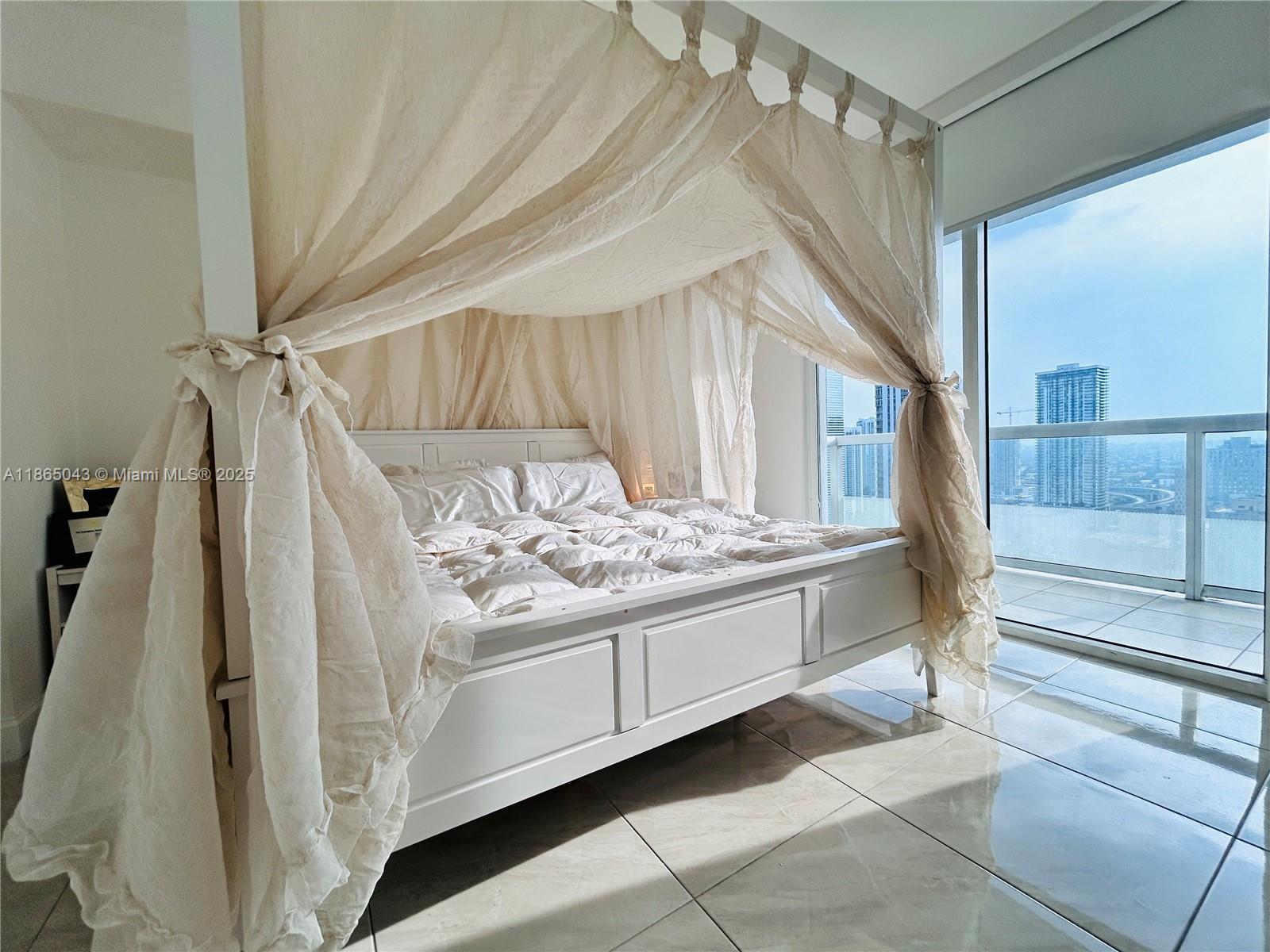 50 BISCAYNE CONDO - Residential