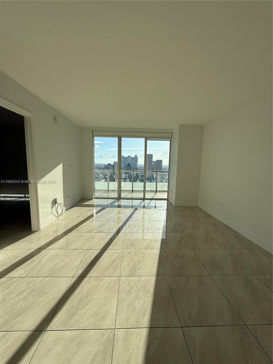 50 BISCAYNE CONDO - Residential