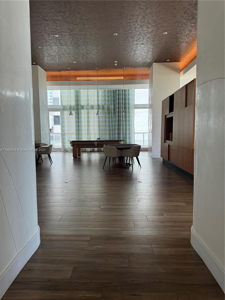 50 BISCAYNE CONDO - Residential