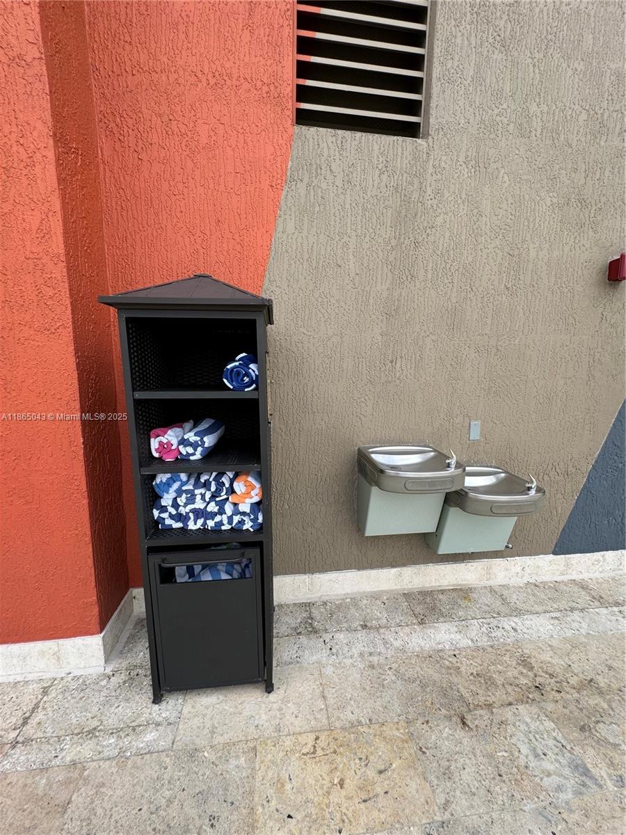 50 BISCAYNE CONDO - Residential