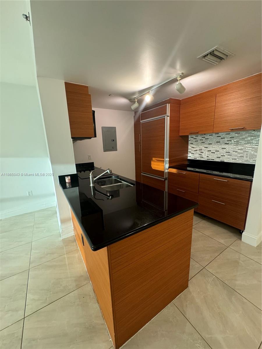 50 BISCAYNE CONDO - Residential