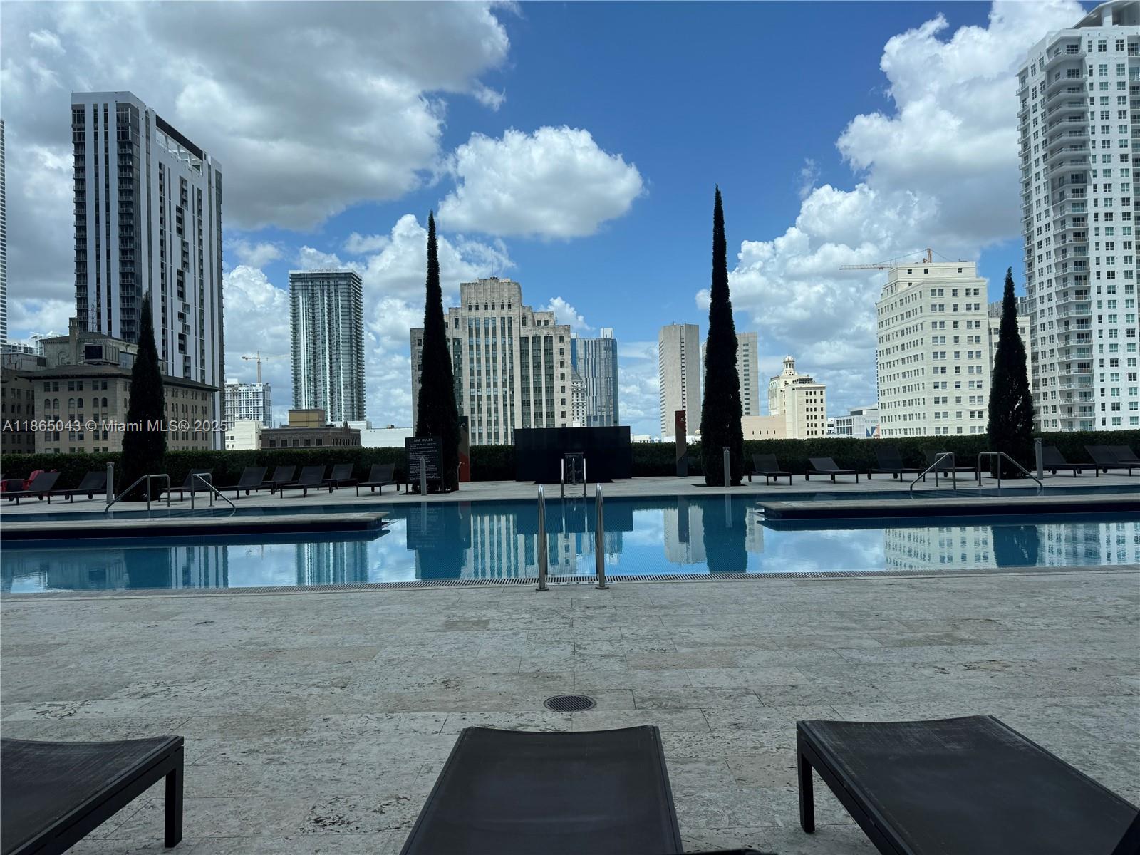 50 BISCAYNE CONDO - Residential