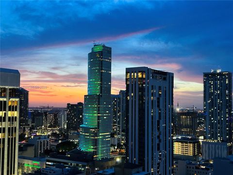 50 Biscayne Blvd 3405 Miami FL 33132