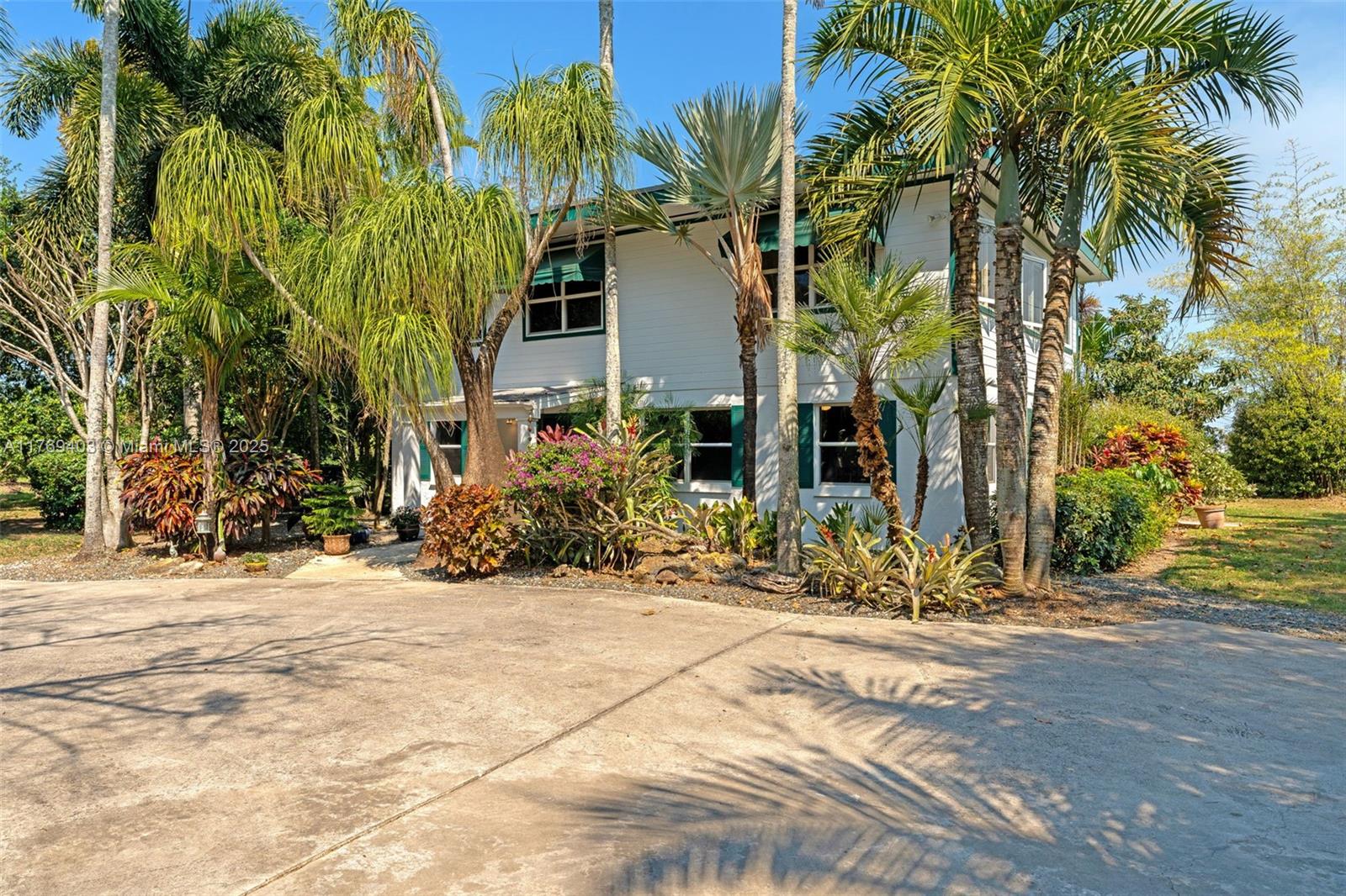 BUYER'S FINANCING DIDN'T GO THROUGH! HER LOSS IS YOUR GAIN! PROPERTY APPRAISED OVER CONTRACT PRICE & PASSED INSPECTIONS! BRING YOUR HORSES/LIVESTOCK TO THIS STUNNING PROPERTY ON A LUSH 1-ACRE LOT! ENDLESS POSSIBILITIES. ENJOY SPACIOUS LIVING IN THE COVETED REDLAND! IF YOU’RE LOOKING FOR A PEACEFUL RETREAT OR A SHORT TERM VACATION RENTAL OPPORTUNITY, THIS HOME CAPTURES THE ESSENCE OF REDLAND! FULLY FENCED, NEW WATER SOFTENER. FULLY REMODELED REDLAND BEAUTY! EXECUTIVE HOME ON ONE FULL ACRE ESTATE ALLOWS YOU TO EXPERIENCE LUXURY & PRIVACY IN THE HEART OF REDLAND! NEW CHEF'S KITCHEN, GAS STOVE, STAINLESS APPLIANCES, NEW CONTINUOUS WATER RESISTANT FLOORS. BATHROOMS & OUTDOOR LIVING/PATIO RECENTLY REMODELED! INLAW'S QUARTERS ON FIRST FLOOR. IMPACT WINDOWS, AVAILABLE TO SHOW TODAY!